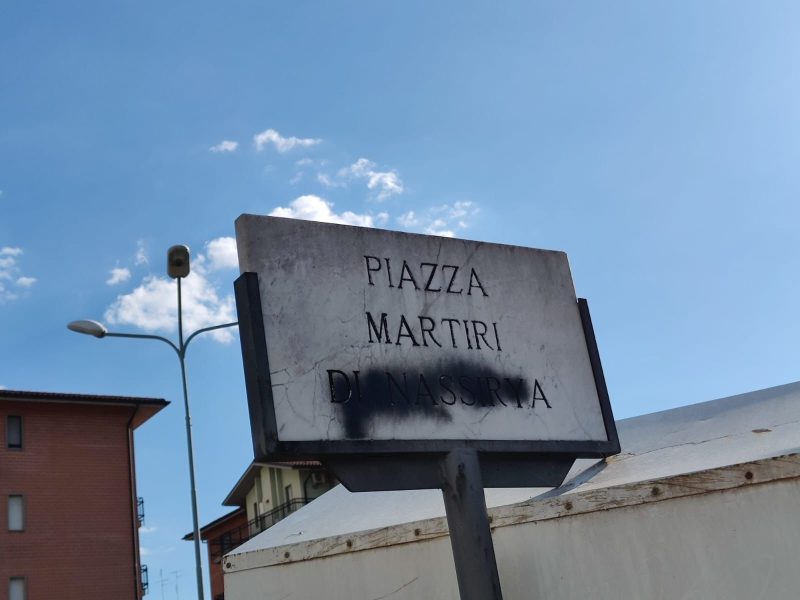 Civita Castellana Imbrattata La Targa Dedicata Ai Martiri Di Nassirya