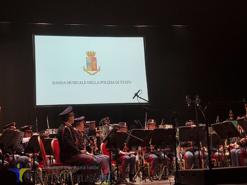 Strepitoso Concerto Della Banda Della Polizia Di Stato Per I Anni